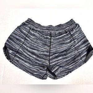 Lululemon-Size 10T-Hotty Hots Shorts- Black and White